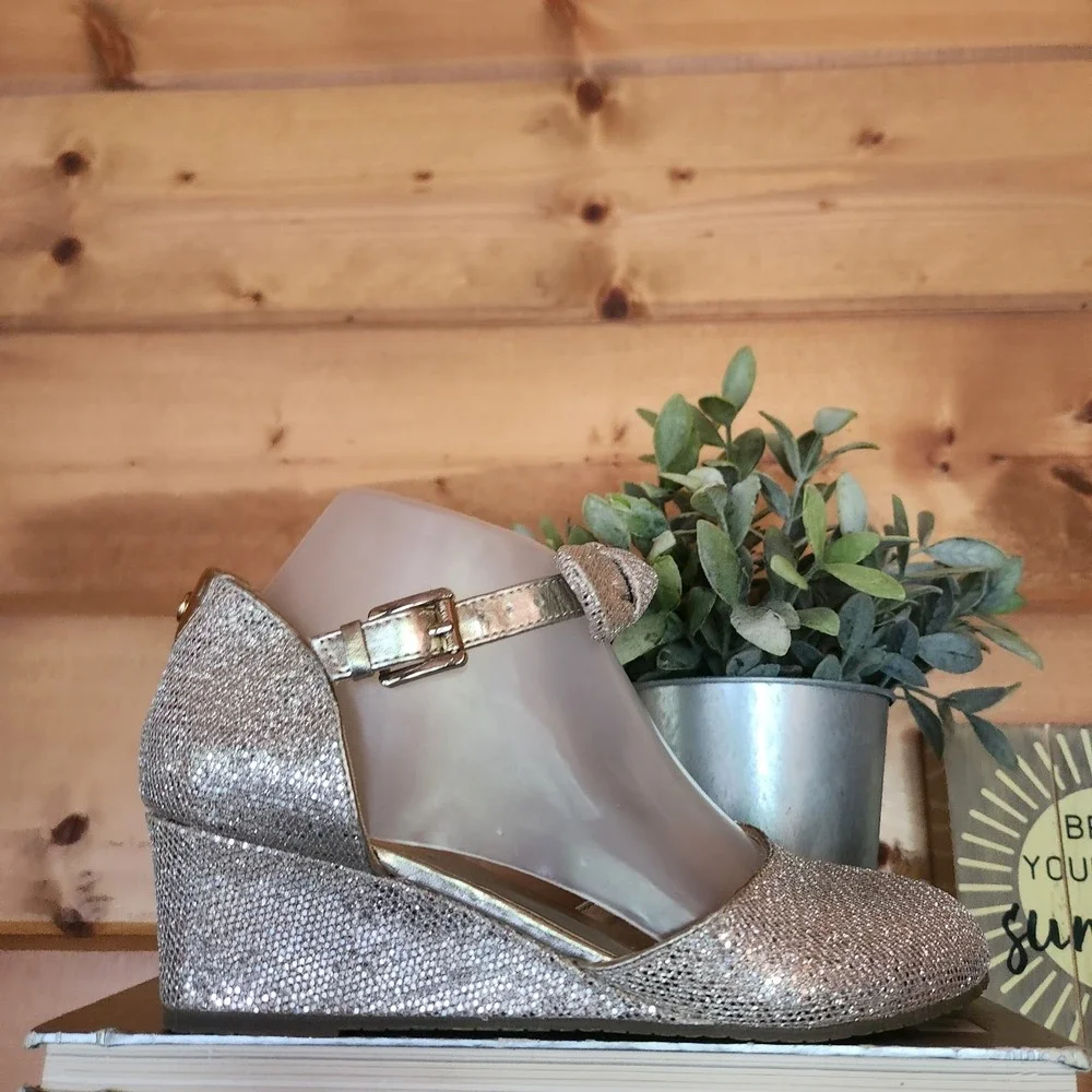 M. Michael Kors Bijou Seti Silver Sand Sparkle Wedge Heel Shoes Mary Jane Size 6